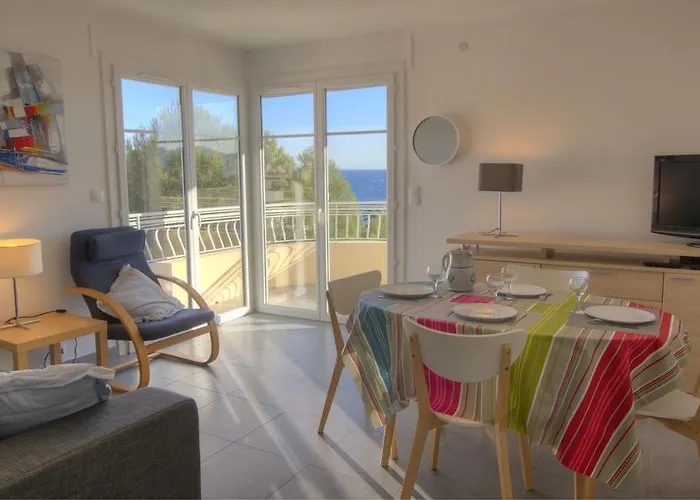 Beau 2 Pieces 3 Etoiles Vue Garage Prive 150m Plages Wifi