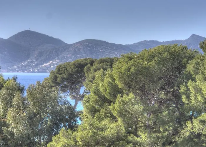 Beau 2 Pieces 3 Etoiles Vue Garage Prive 150m Plages Wifi Apartman